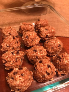 Read more about the article Recipe: Oatmeal Chocolate Chip “Cookie Dough”