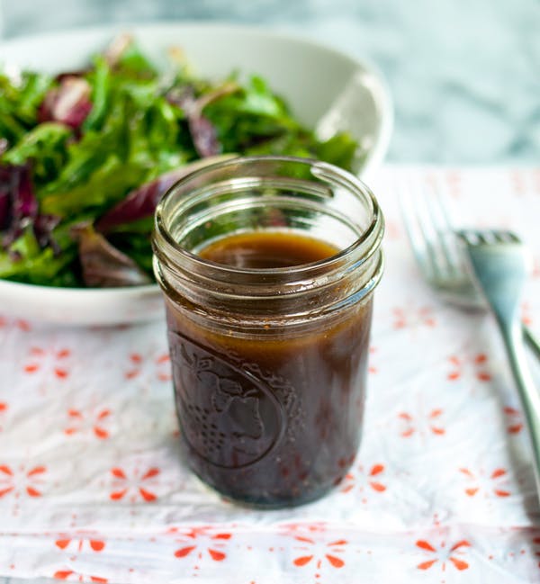 You are currently viewing Recipe: Basic Balsamic Vinaigrette